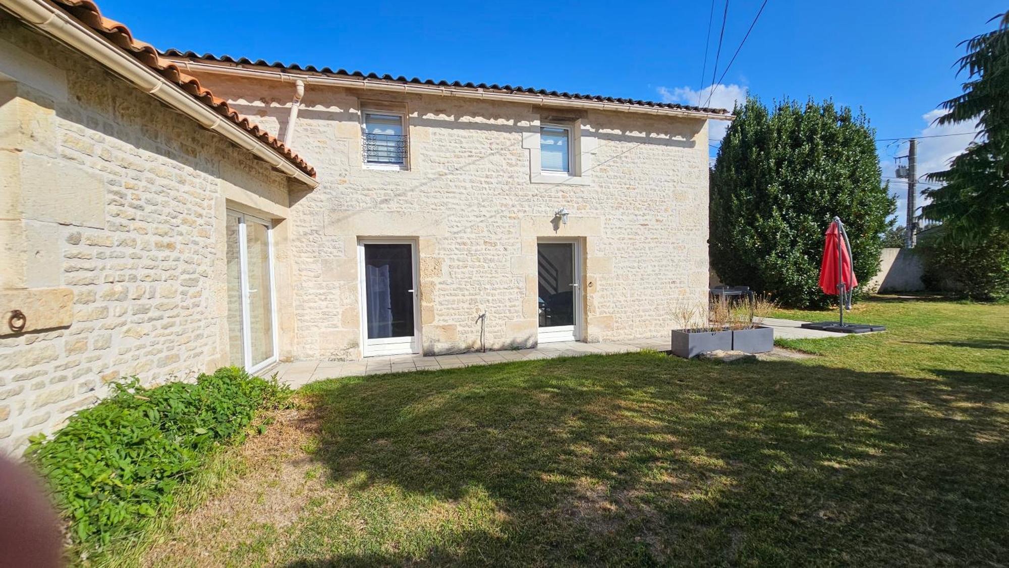 Le Gite De Malecot Gite Familial De 5 Personnes Coulon Exterior photo